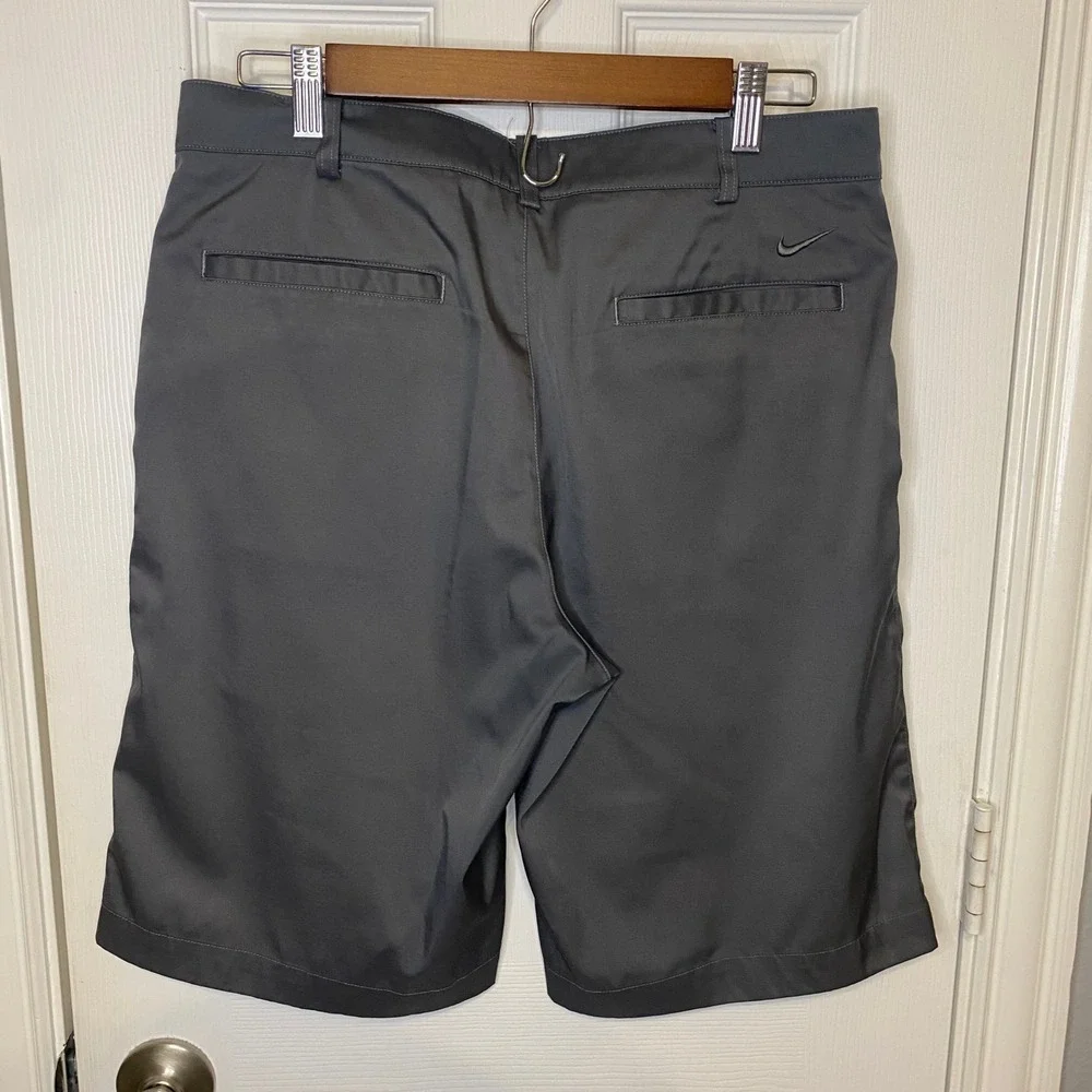 Nike Golf Tour‎ Performance Dri-FIT Shorts Mens 32 Gray Flat Front Athletic Golf